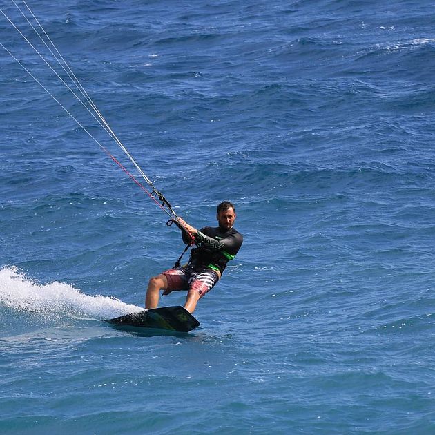 Kiteboarding rent Kitesurfing in Bol, Croatia 365.tours